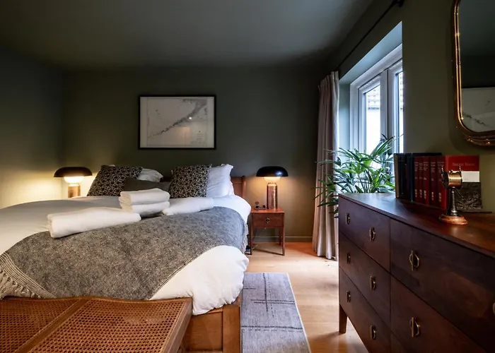 Dom wakacyjny Enchanting Clifton Retreat With Patio Garden