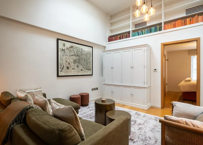 Feriehus Enchanting Clifton Retreat With Patio Garden *