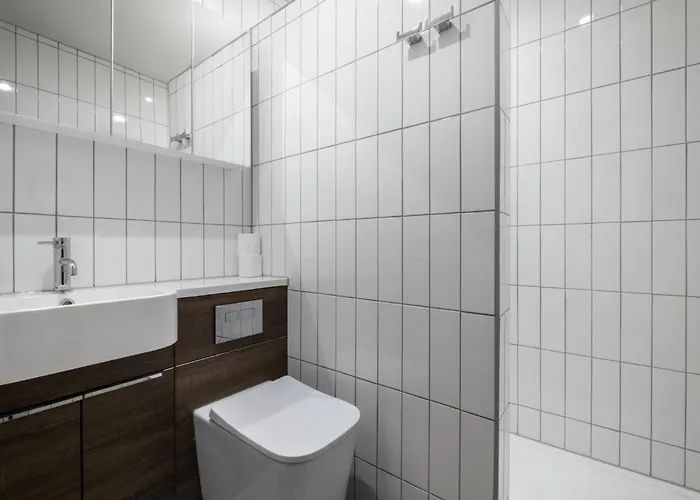 Dom wakacyjny Enchanting Clifton Retreat With Patio Garden