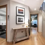 Enchanting Clifton Retreat With Patio Garden * Bristol